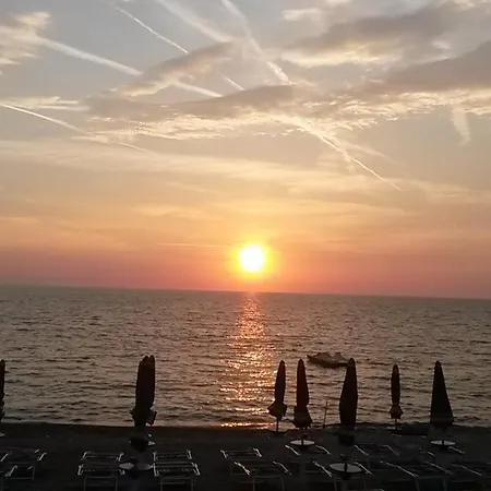 Miledy Monolocale Direttamente Sul Mare Apartamento *